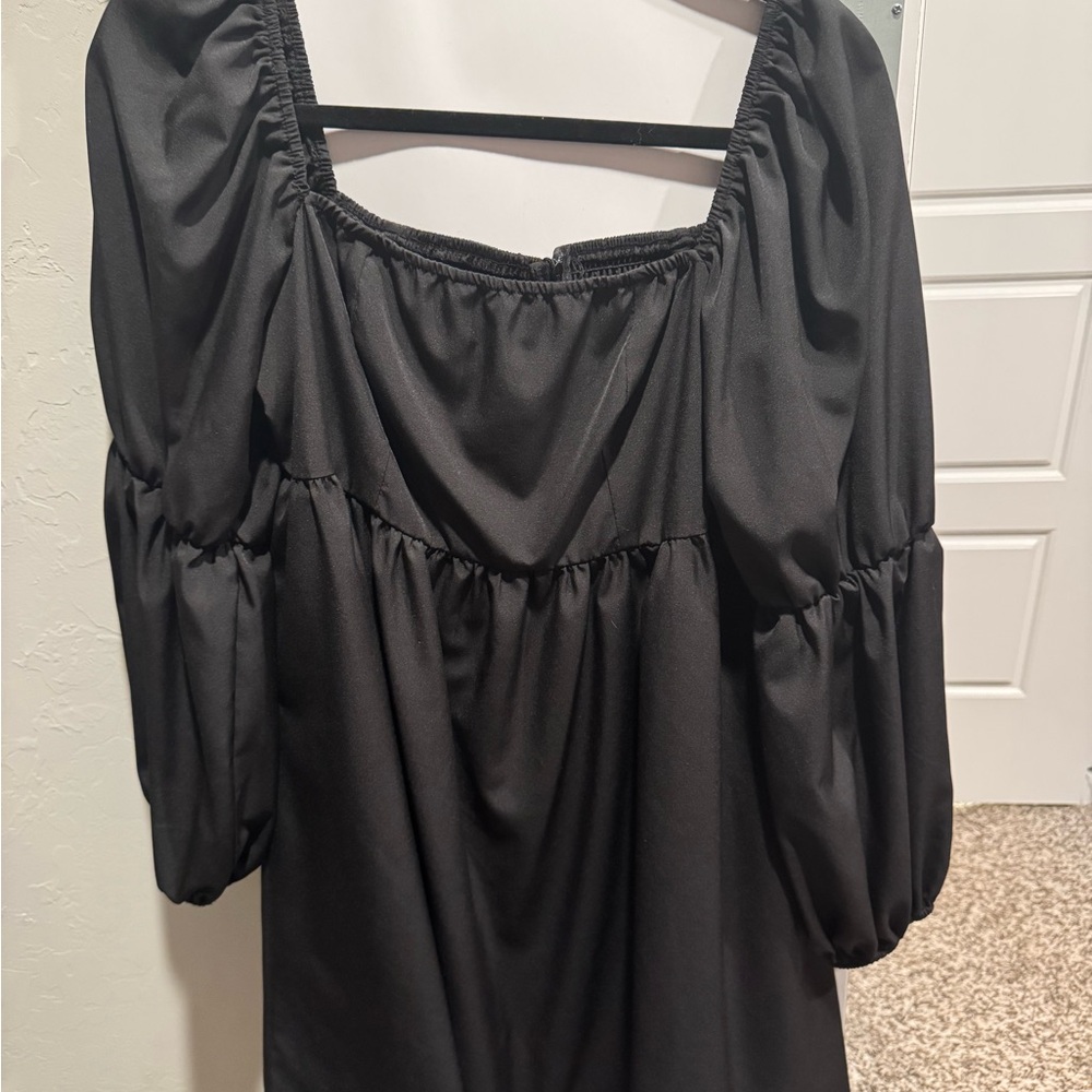 Elegant Black Puff Sleeve Dress